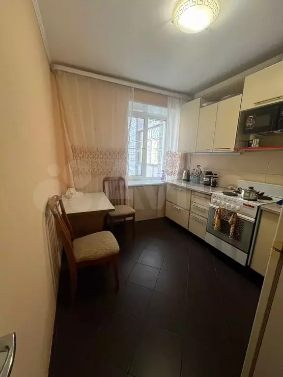 2-к. квартира, 56 м, 6/9 эт. - Фото 0