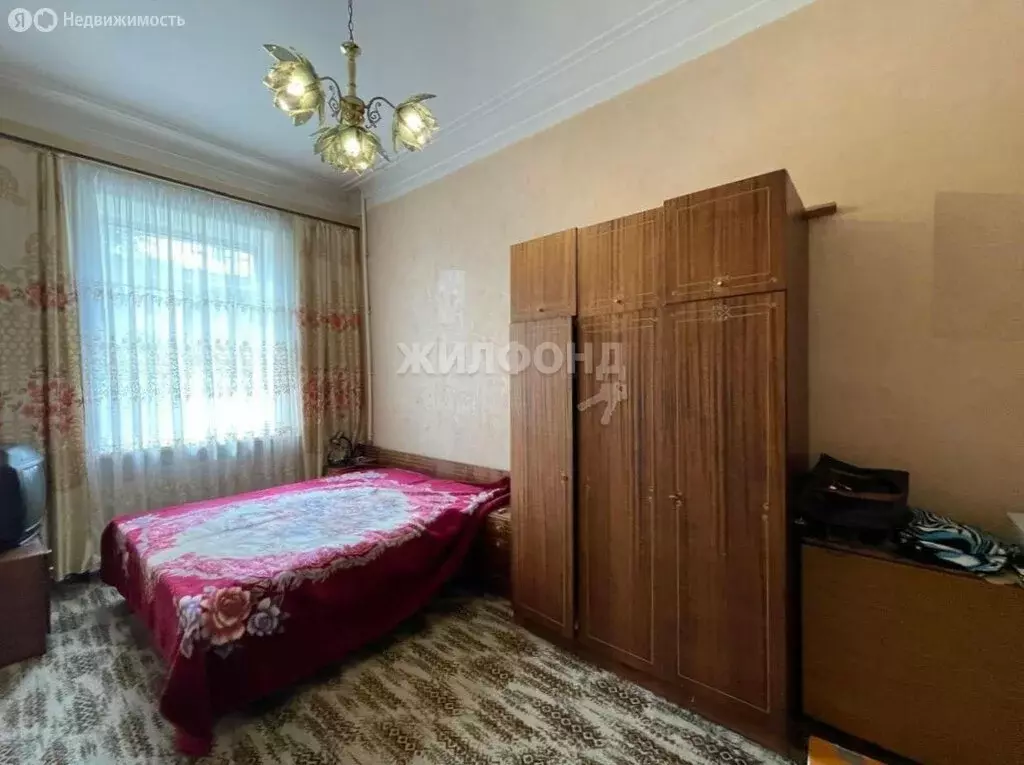 2-комнатная квартира: Новосибирск, Серебренниковская улица, 4 (56.2 м) - Фото 1