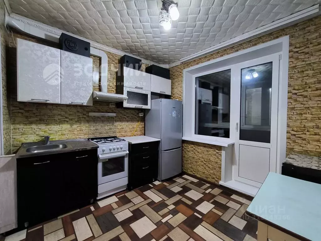 1-к кв. Чувашия, Канаш Кооперативная ул., 8 (33.1 м) - Фото 0