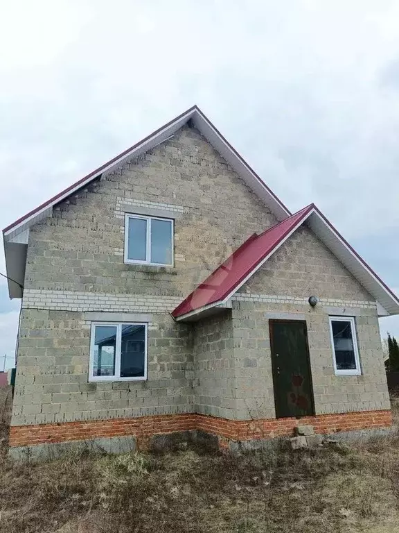 Дом в Белгородская область, Старооскольский городской округ, с. ... - Фото 0