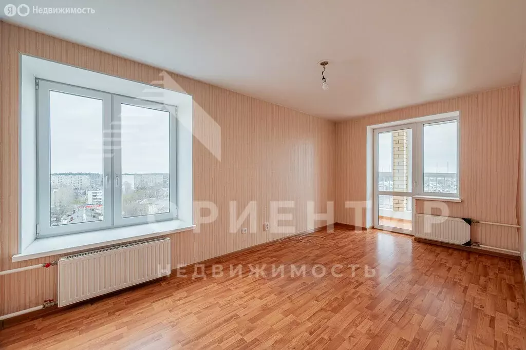 3-комнатная квартира: Екатеринбург, улица Бакинских Комиссаров, 113 ... - Фото 0