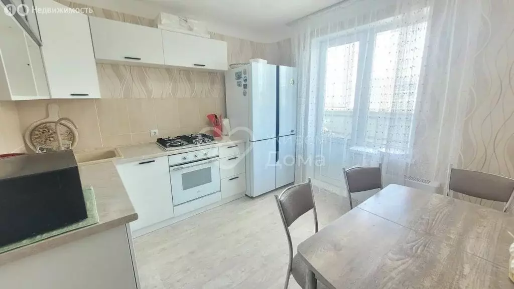 2-комнатная квартира: Волжский, проспект имени Ленина, 341 (60 м) - Фото 0