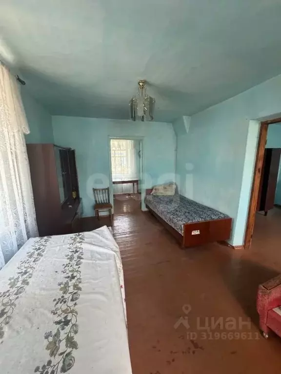 Дом в Крым, Белогорский район, Криничненское с/пос, с. Кирпичное ул. ... - Фото 1