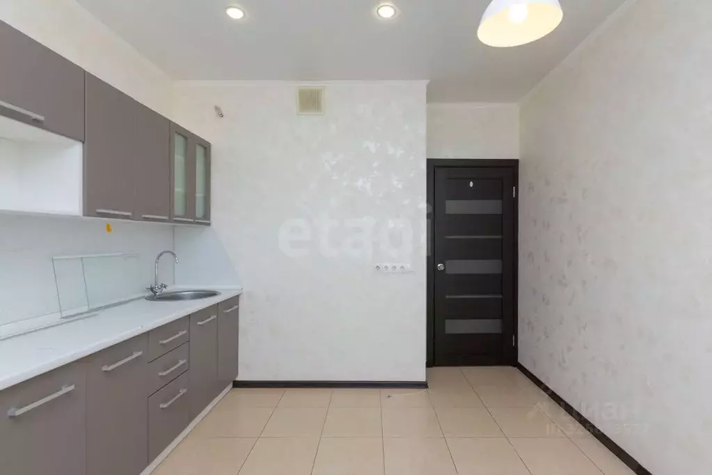 1-к кв. Тюменская область, Тюмень ул. Мебельщиков, 6 (42.2 м) - Фото 1