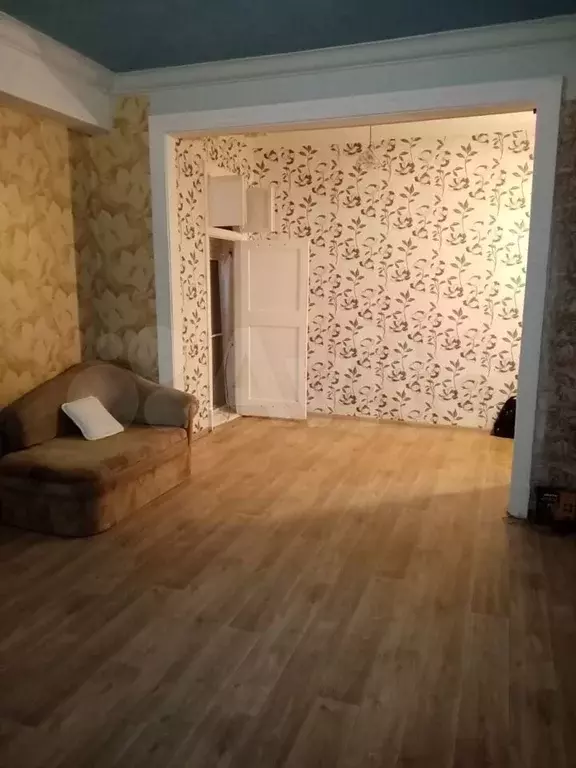 Комната 25м в 3-к, 1/4эт. - Фото 1