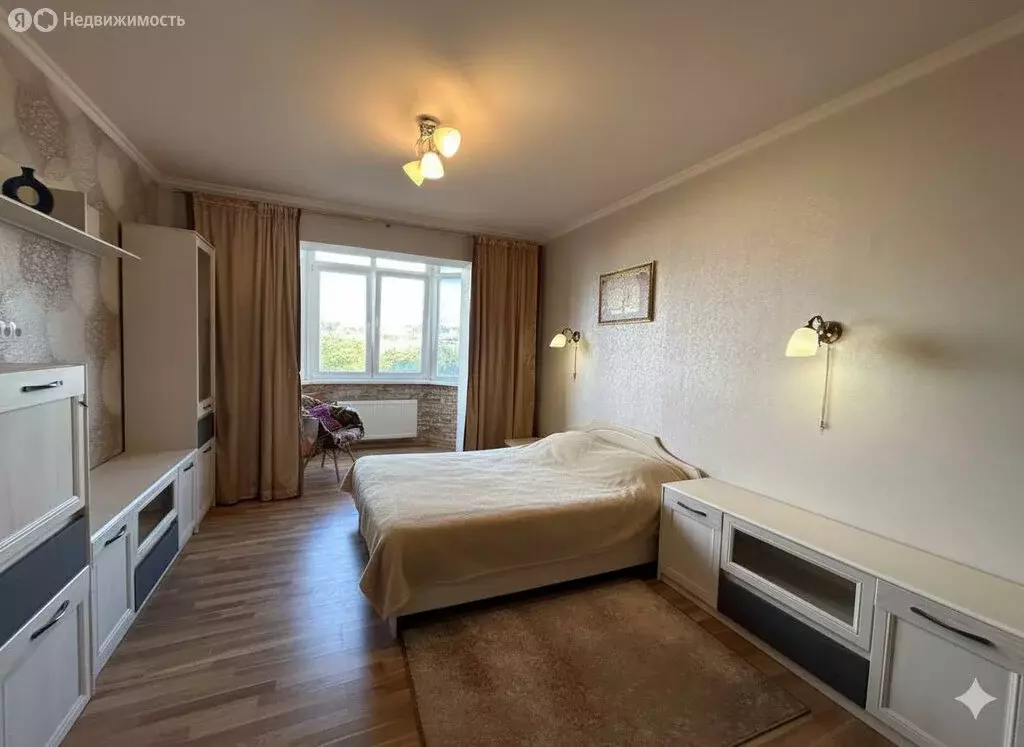2-комнатная квартира: Симферополь, Совхозная улица, 4Д (66 м) - Фото 0