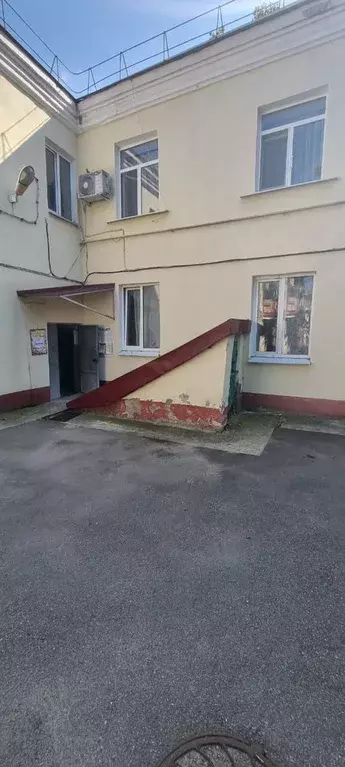 Помещение свободного назначения в Краснодарский край, Армавир ул. ... - Фото 1