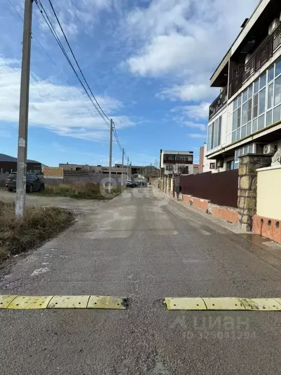 Участок в Краснодарский край, Новороссийск ул. Зубкова (4.4 сот.) - Фото 1