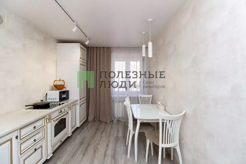 4-к кв. Красноярский край, Красноярск Судостроительная ул., 26а (85.0 ... - Фото 1