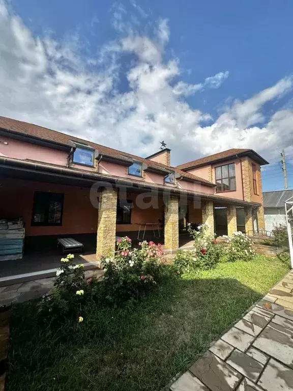 Дом в Самарская область, Ставропольский район, с. Ягодное, Ягодный ... - Фото 1