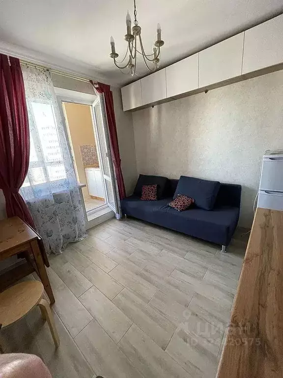 Студия Тюменская область, Тюмень ул. Новоселов, 115 (17.0 м) - Фото 1