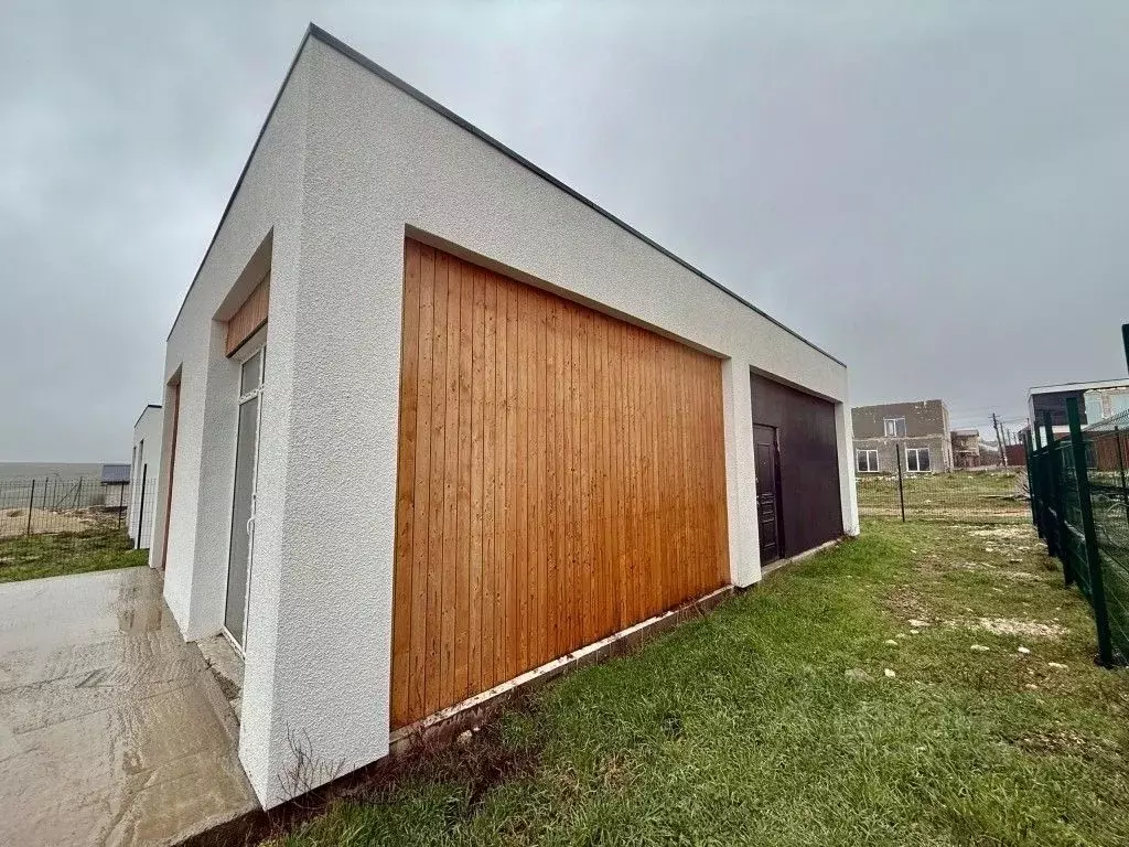 Дом в Крым, Симферопольский район, с. Трудовое ул. Зеленая (90 м) - Фото 2