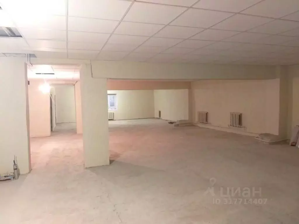 Помещение свободного назначения в Тверская область, Вышний Волочек ул. ... - Фото 0