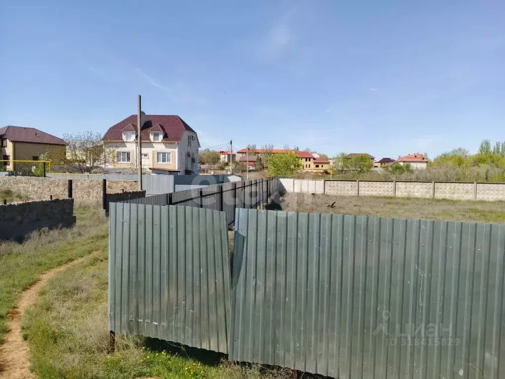 Участок в Астраханская область, Наримановский район, пос. Тинаки 2-е  ... - Фото 1