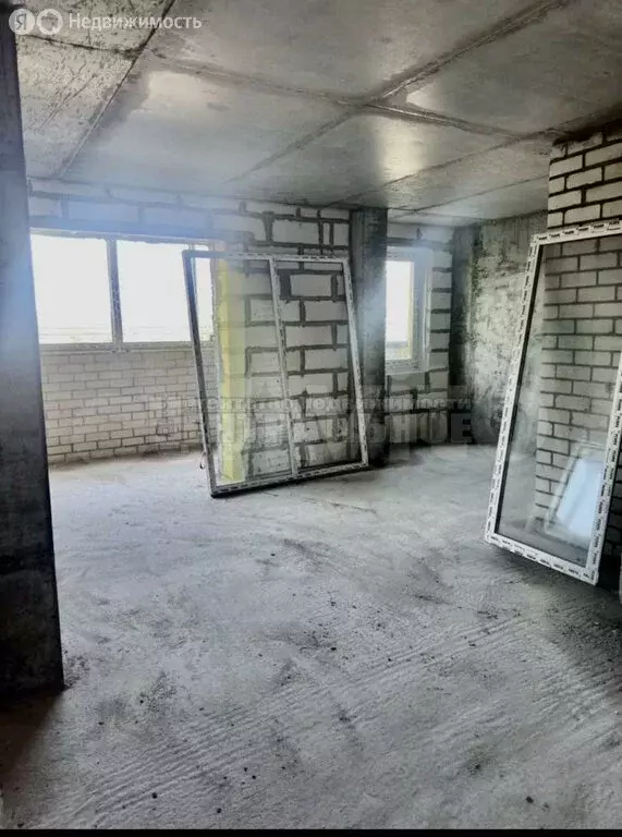 2-комнатная квартира: Смоленск, пер. Будённого / ул. Шевченко (79.1 м) - Фото 1