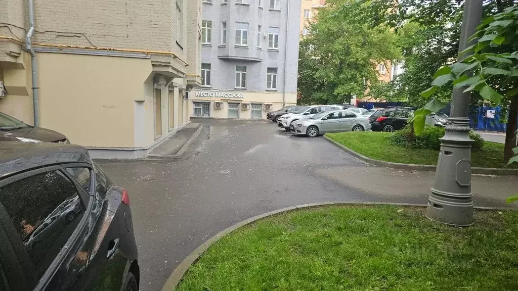 Гараж в Москва Потаповский пер., 12 (11 м) - Фото 2