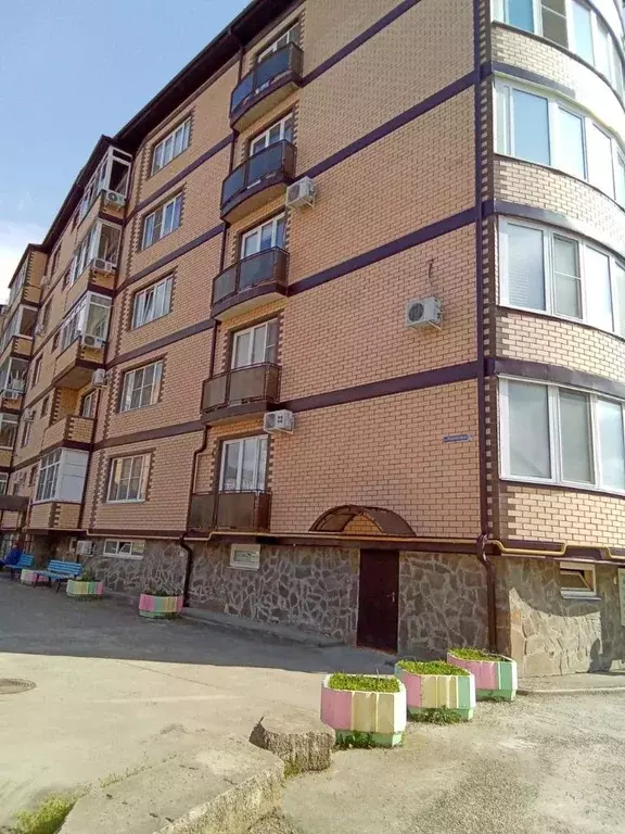 1-к кв. Краснодарский край, Горячий Ключ Родниковая ул., 19 (33.8 м) - Фото 0