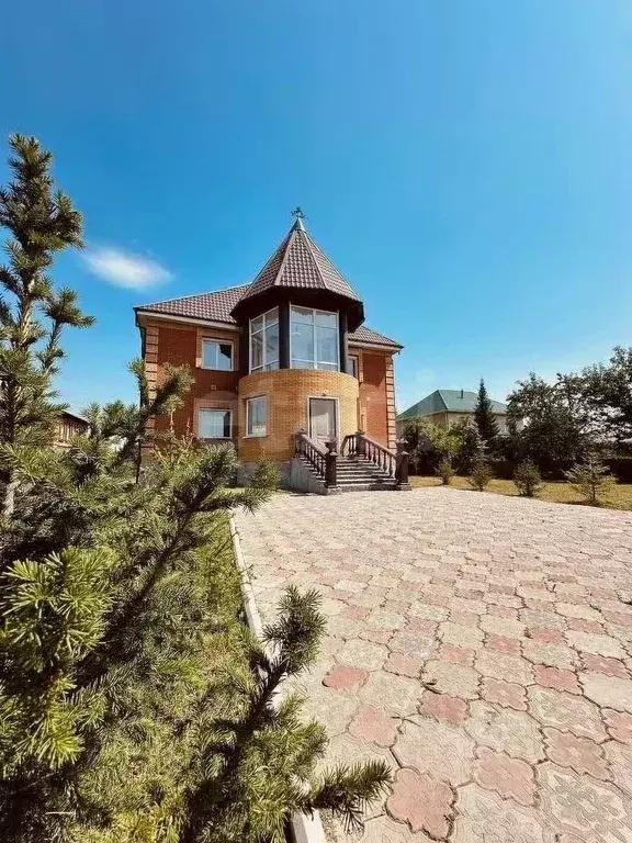 Дом в Красноярский край, Красноярск городской округ, пос. Солонцы ул. ... - Фото 1