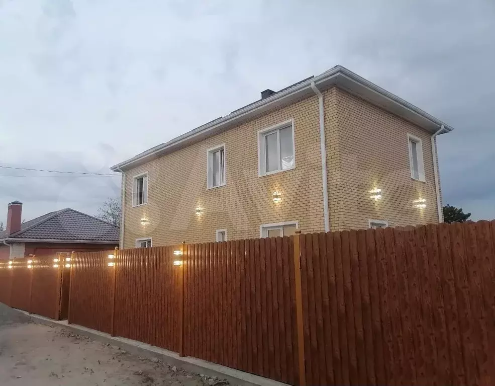 Дом 150 м на участке 3 сот. - Фото 0