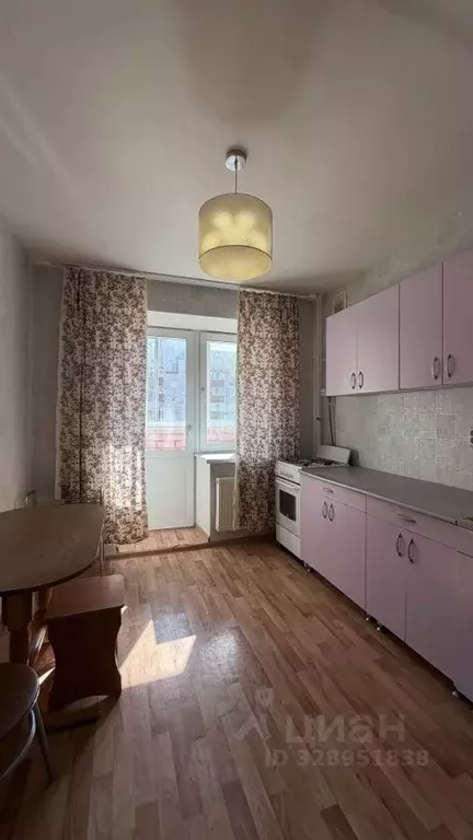 1-к кв. Кировская область, Киров Стахановская ул., 16 (36.7 м) - Фото 1