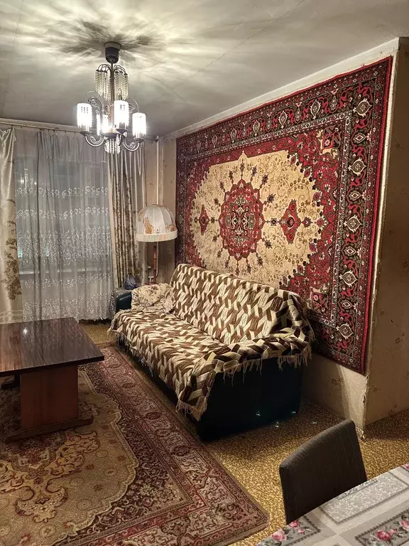 Продаётся 4-к квартира, 61.8 м - Фото 0