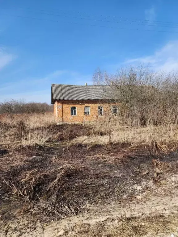 Дом в Тульская область, Суворовский район, Юго-Восточное муниципальное ... - Фото 1