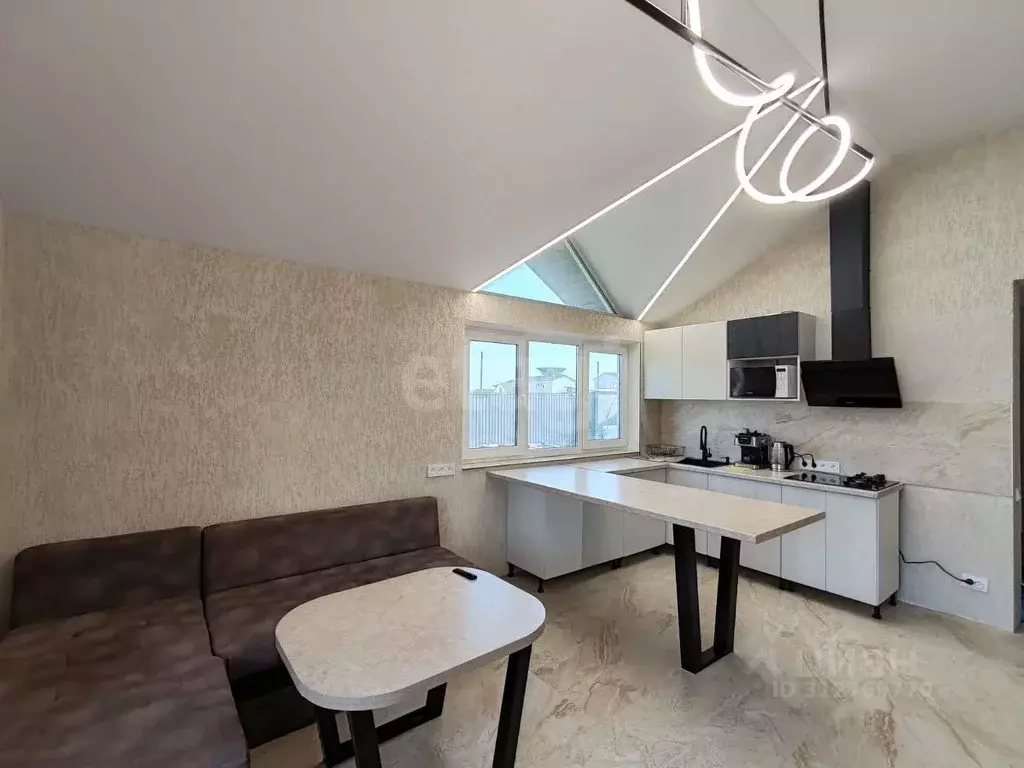 Дом в Крым, Сакский район, Уютненское с/пос, Орбита СПК ул. Морская, ... - Фото 1