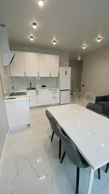 1-к. квартира, 45 м, 10/10 эт. - Фото 0