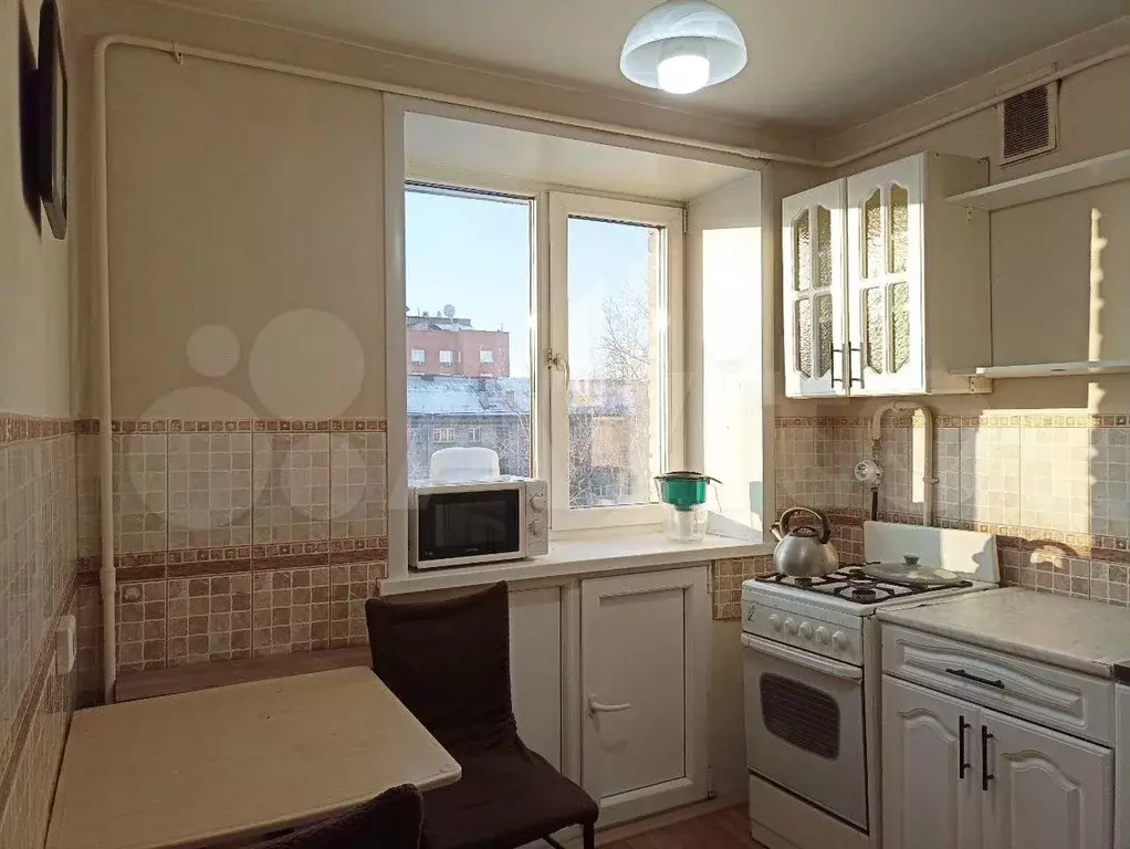 2-к. квартира, 45 м, 5/5 эт. - Фото 0