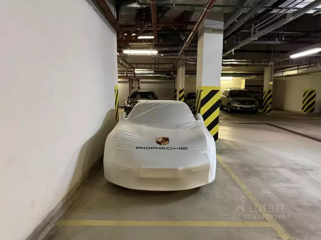 Гараж в Москва Большая Татарская ул., 7к2 (13 м) - Фото 1