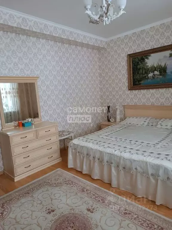 4-к кв. Дагестан, Каспийск ул. Каспийская, 8В (91.5 м) - Фото 1