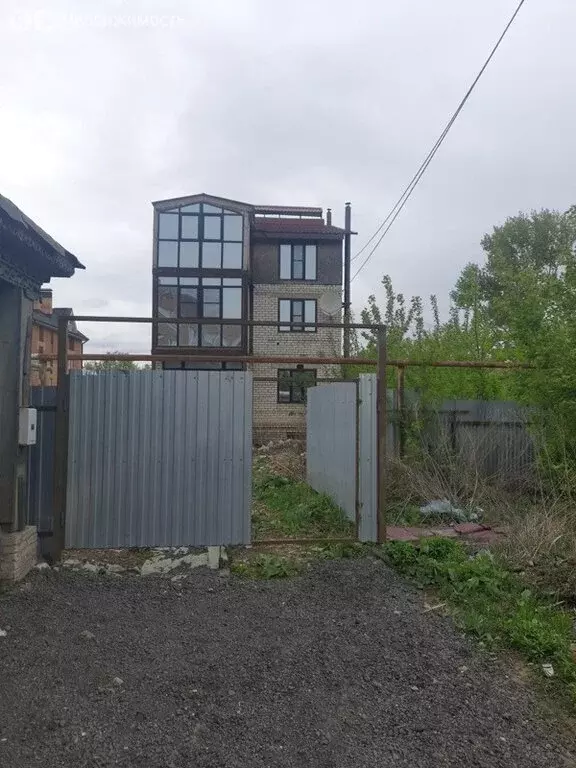 Дом в Нижний Новгород, улица Родионова, 86 (200 м) - Фото 2
