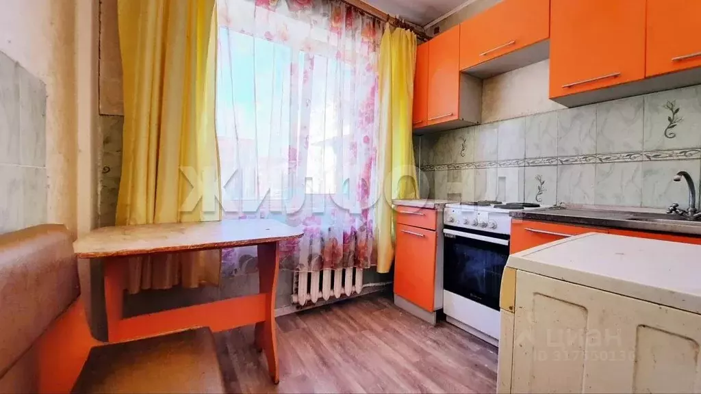 3-к кв. Новосибирская область, Новосибирск ул. Солидарности, 82 (49.4 ... - Фото 0