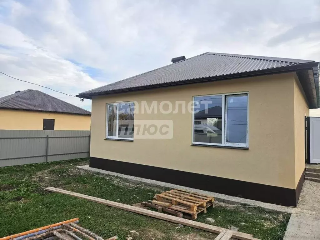 Дом в Краснодарский край, Крымский район, с. Киевское ул. 40 лет ... - Фото 1