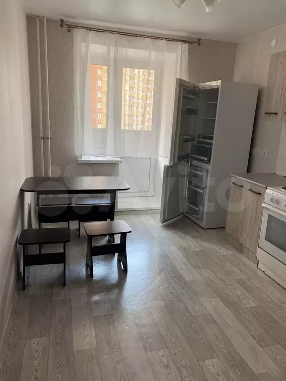 1-к. квартира, 40 м, 8/14 эт. - Фото 1