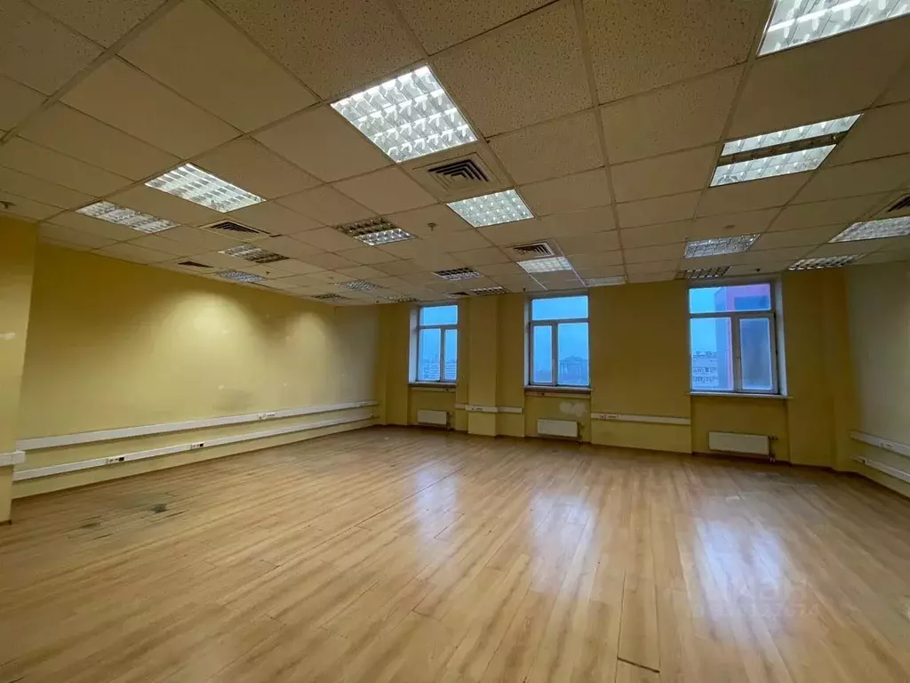Офис в Санкт-Петербург пл. Конституции, 1 (6100 м) - Фото 0
