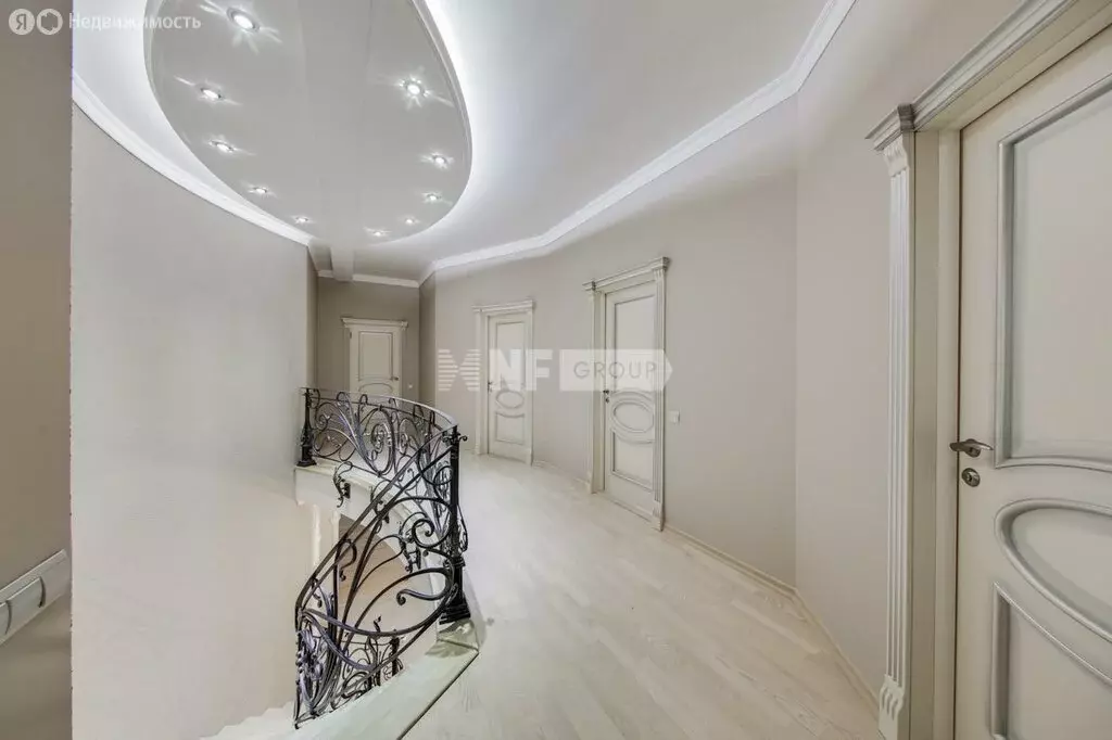 Дом в Одинцовский городской округ, деревня Грязь (400 м) - Фото 1