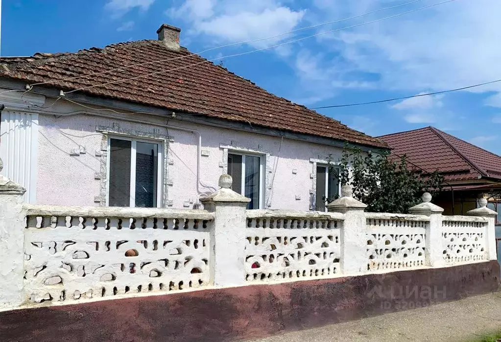 Дом в Кабардино-Балкария, Нальчик Краснопартизанская ул., 83 (65 м) - Фото 0