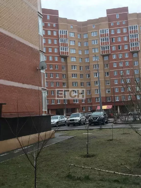 Продается 3-комнатная квартира - Фото 1