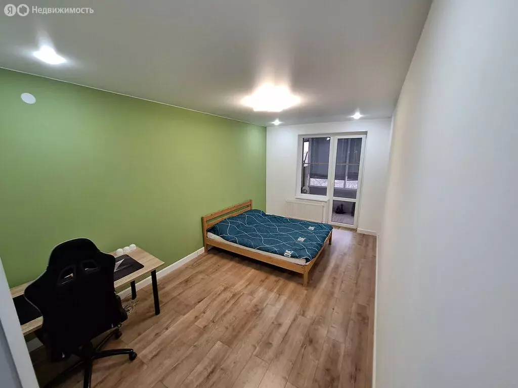 2-комнатная квартира: Калининград, Новгородская улица, 5к3 (56.5 м) - Фото 1