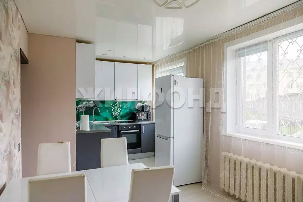 3-к кв. Новосибирская область, Новосибирск Выставочная ул., 38 (58.7 ... - Фото 1