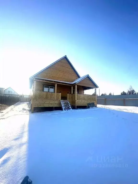 Дом в Иркутская область, Иркутский муниципальный округ, д. Карлук ул. ... - Фото 1