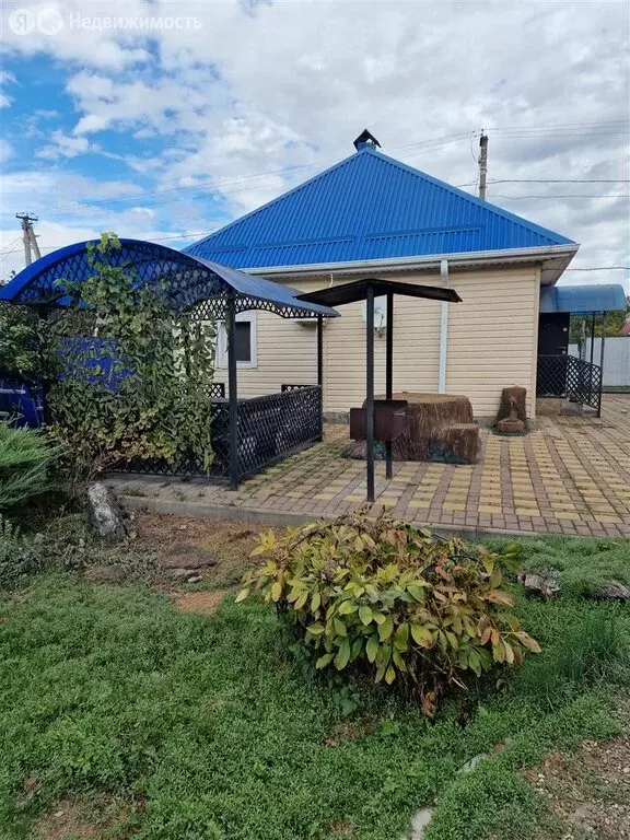 Дом в Майкопский район, посёлок Каменномостский (50 м) - Фото 1