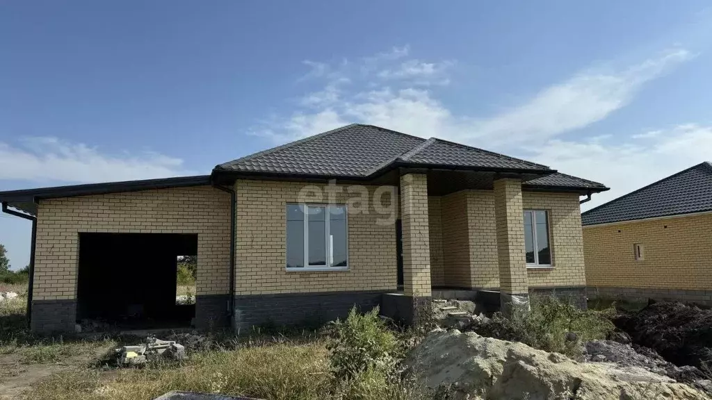 Дом в Белгородская область, Белгородский район, Разумное рп ул. ... - Фото 0