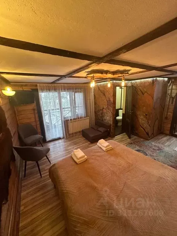 Дом в Кабардино-Балкария, Эльбрусский район, с. Терскол ул. Азау, 5А ... - Фото 1