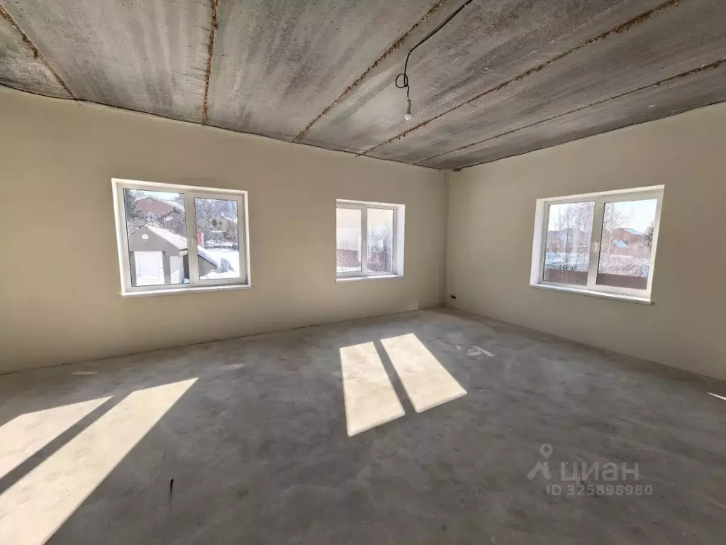 Дом в Свердловская область, Березовский ул. Коммунаров, 36 (204 м) - Фото 1