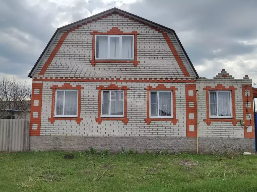 Дом в Белгородская область, Красногвардейский район, Верхнепокровское ... - Фото 0