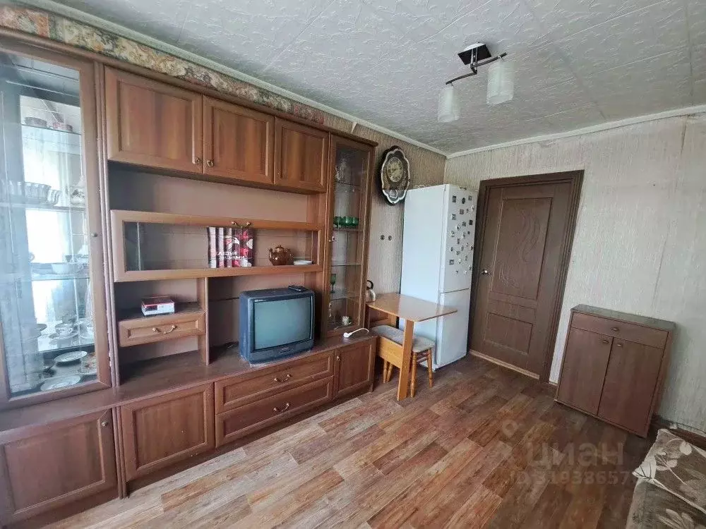 Комната Омская область, Омск просп. Мира, 23А (13.0 м) - Фото 1