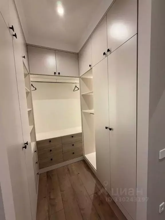 3-к кв. Крым, Симферопольский район, с. Мирное ул. Славы, 50к3 (75.0 ... - Фото 2