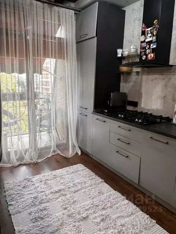 2-к кв. Краснодарский край, Сочи ул. Демократическая, 34/1 (80.0 м) - Фото 1